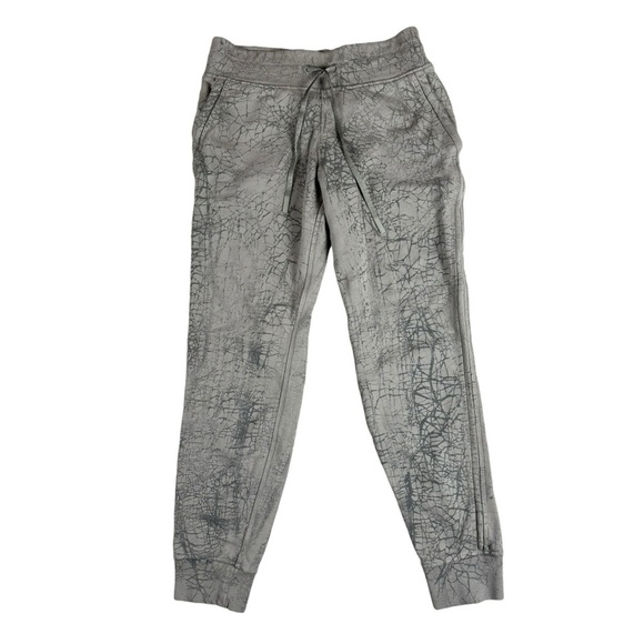 Women’s Lululemon Warm Down Jogger 7/8 Length - Picture 1 of 4